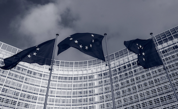 최신 회사 블로그 EU, 알제리와 튀니지에 10GW 규모의 재생 에너지 프로젝트에 우선 순위 부여